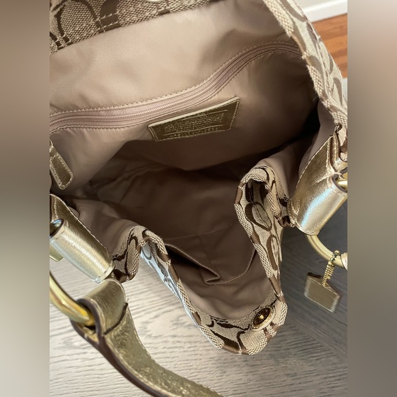 Brown COACH handbag - Picture 2 of 2